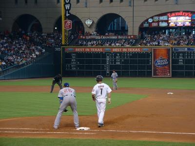 Biggio walked, waits on 1st